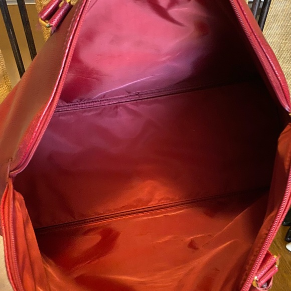 Vintage Large Red Leather Bag - Picture 7 of 15